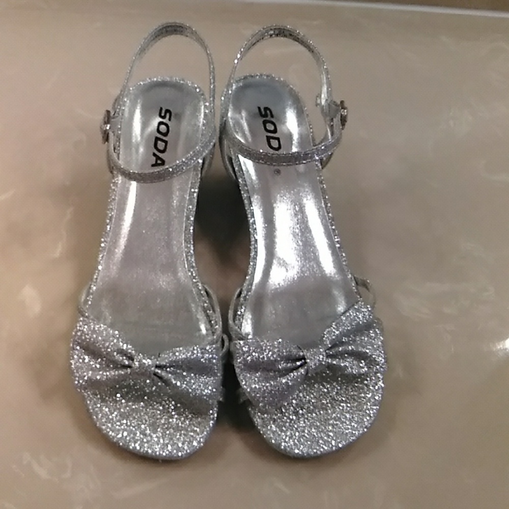 Glitter sandals